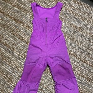 Kids snow bibs, size XXS in Columbia sizing. Fits age 5-6.